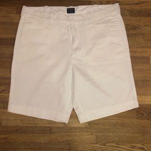 J Crew Men’s 9" Gramercy Shorts